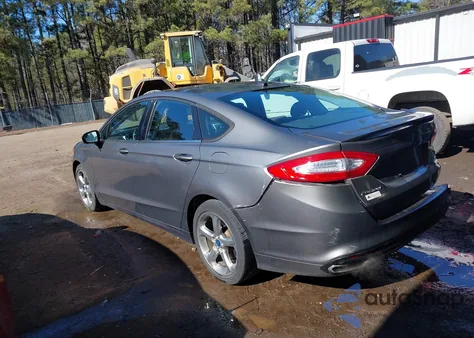 2013 Ford Fusion Se z USA, uszkodzony, nr VIN 3FA6P0H95DR131462